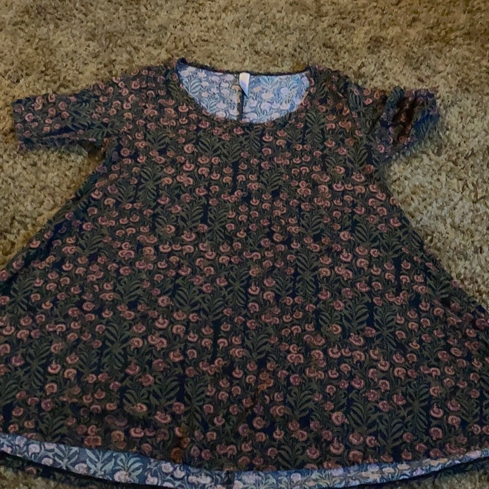 Lularoe shirt